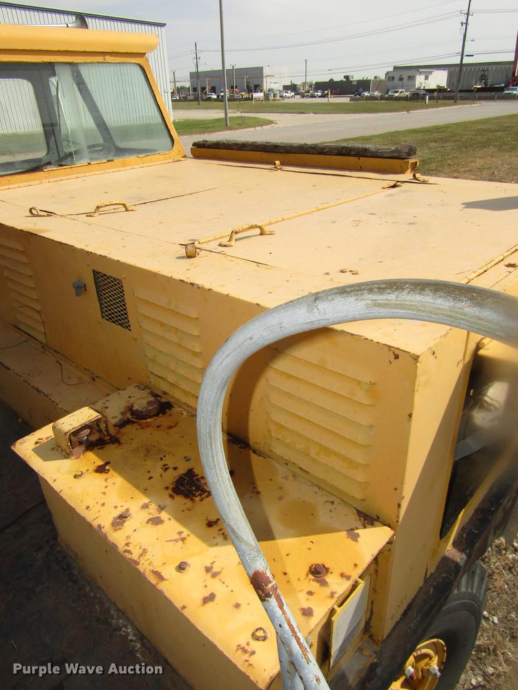 image for item DA3156 1966 BLH Lima 600TA crane