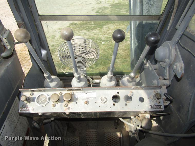 image for item DA3156 1966 BLH Lima 600TA crane