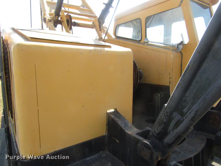 image for item DA3156 1966 BLH Lima 600TA crane