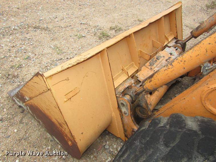 image for item DA3178 2001 Case 85XT skid steer