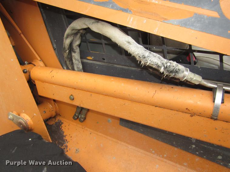 image for item DA3178 2001 Case 85XT skid steer