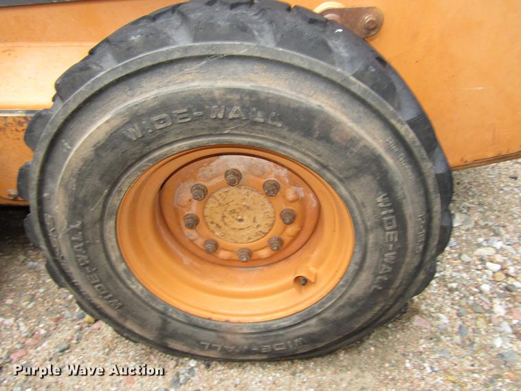 image for item DA3178 2001 Case 85XT skid steer