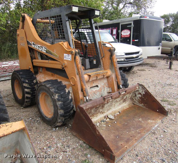 image for item DA3179 2002 Case 85XT skid steer