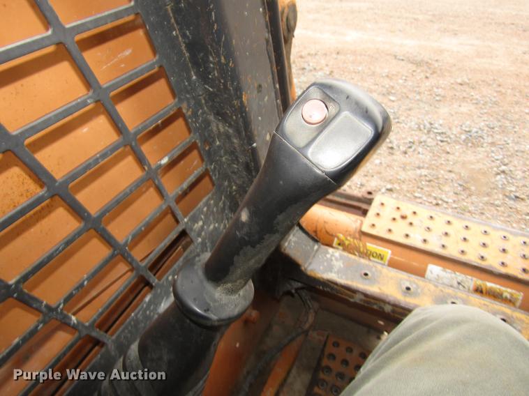 image for item DA3179 2002 Case 85XT skid steer