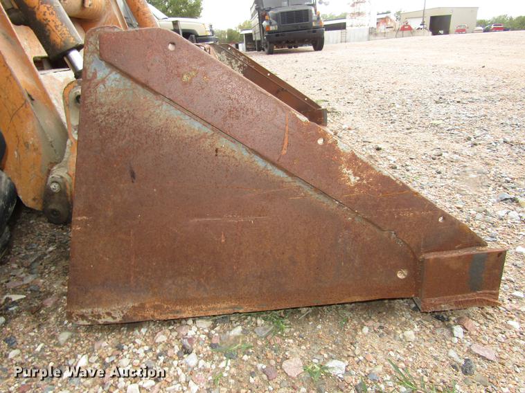 image for item DA3179 2002 Case 85XT skid steer