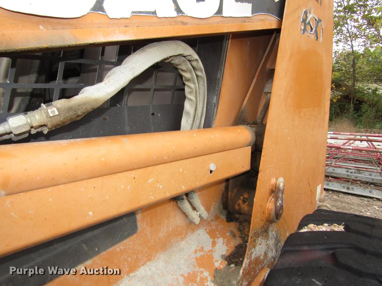 image for item DA3179 2002 Case 85XT skid steer