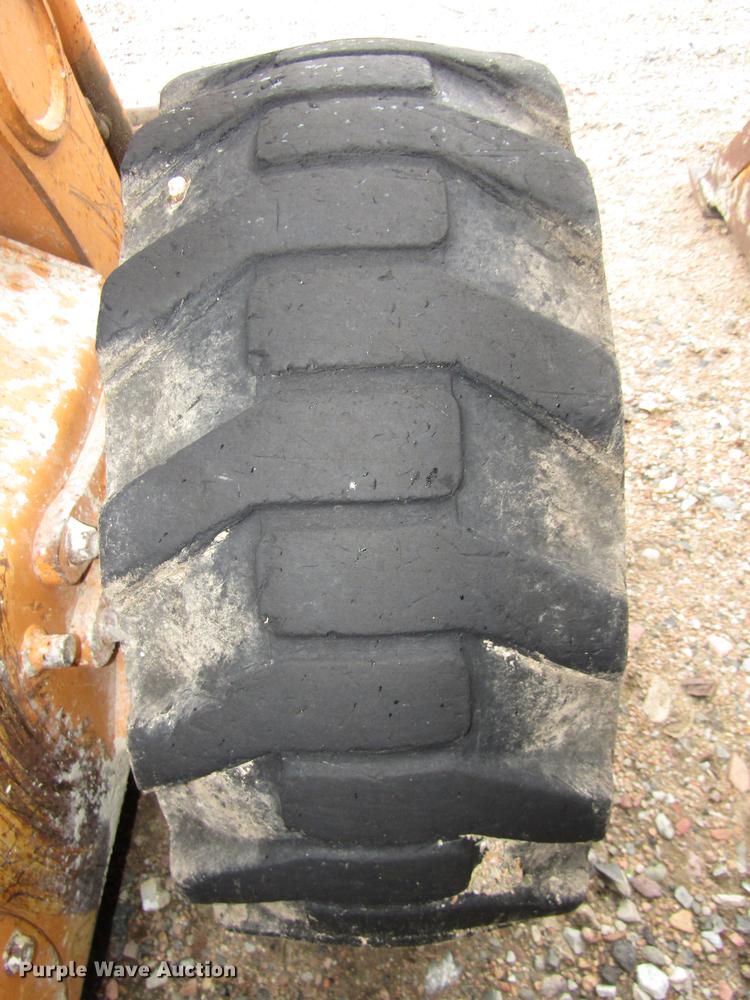 image for item DA3179 2002 Case 85XT skid steer