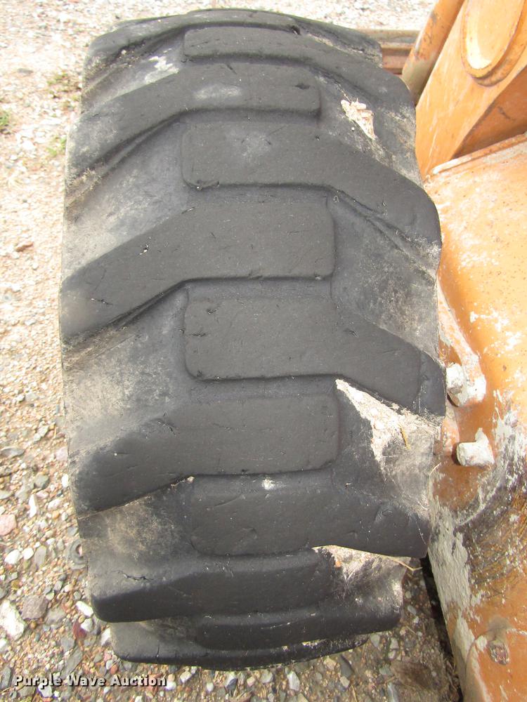 image for item DA3179 2002 Case 85XT skid steer