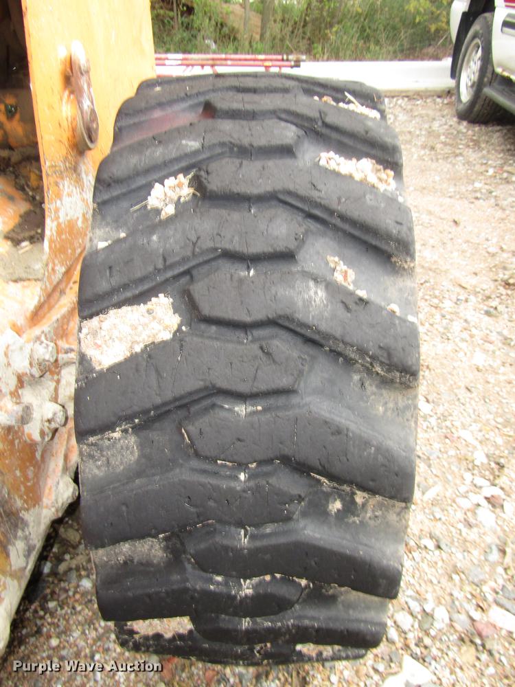 image for item DA3179 2002 Case 85XT skid steer