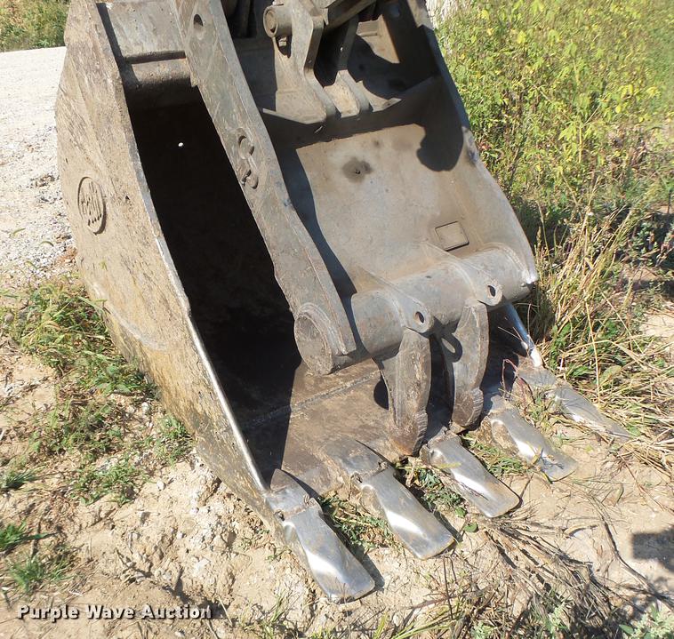 image for item DB1438 2005 Volvo EC240BLC excavator