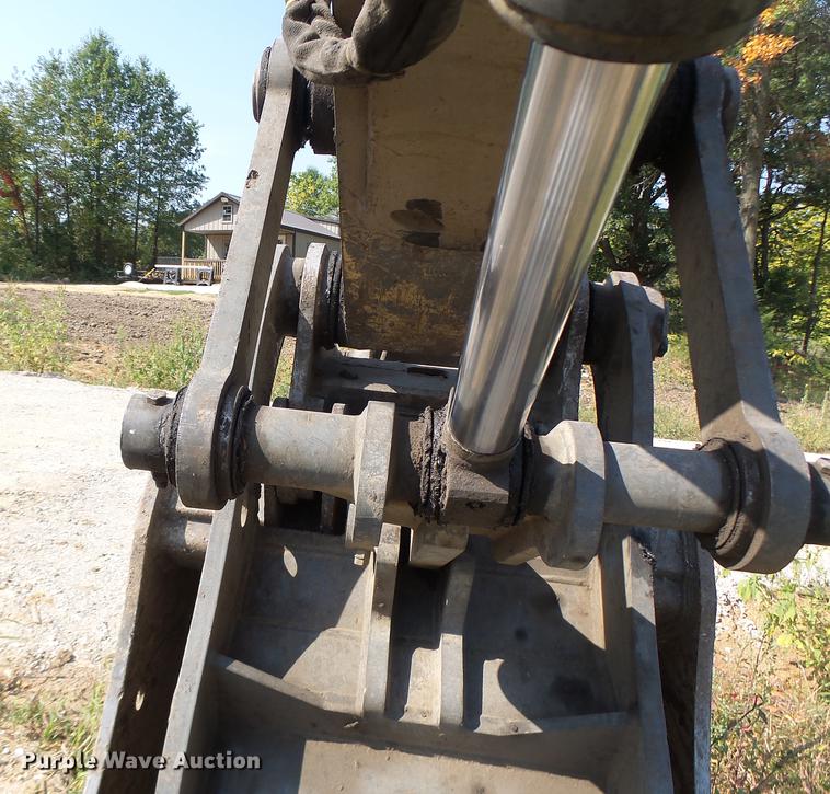 image for item DB1438 2005 Volvo EC240BLC excavator