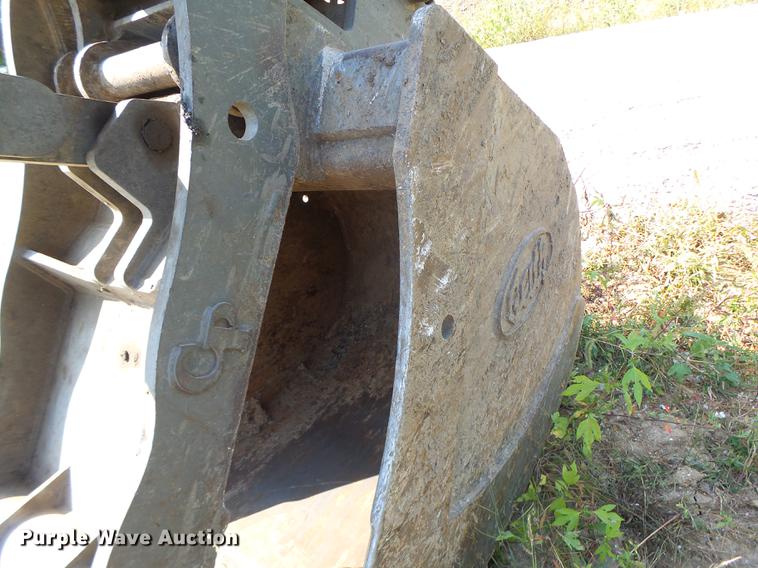 image for item DB1438 2005 Volvo EC240BLC excavator