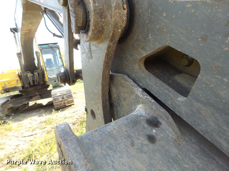 image for item DB1438 2005 Volvo EC240BLC excavator