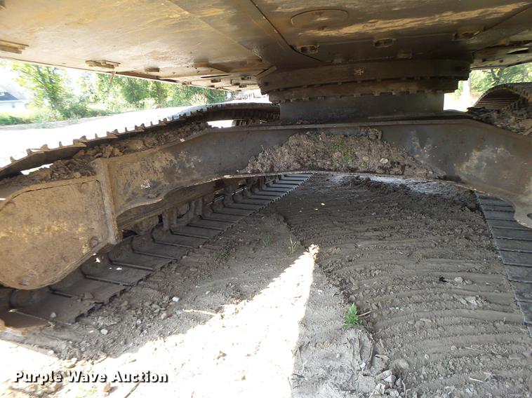 image for item DB1438 2005 Volvo EC240BLC excavator