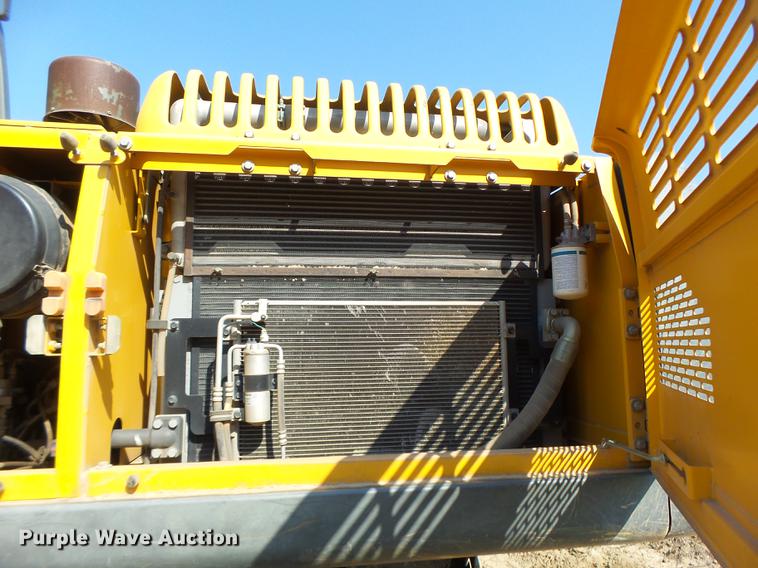 image for item DB1438 2005 Volvo EC240BLC excavator