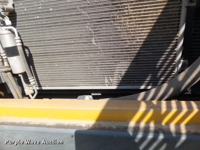 image for item DB1438 2005 Volvo EC240BLC excavator