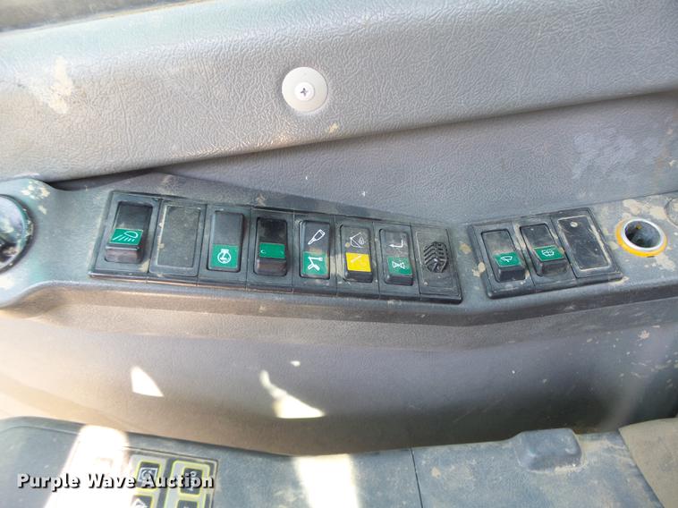 image for item DB1438 2005 Volvo EC240BLC excavator