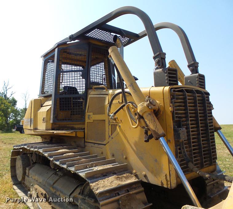 image for item DB1439 1997 John Deere 850C dozer