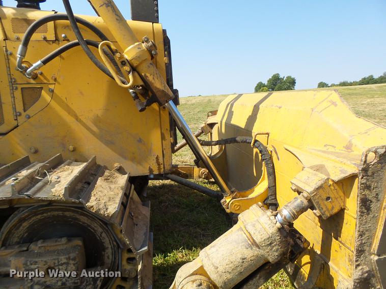 image for item DB1439 1997 John Deere 850C dozer
