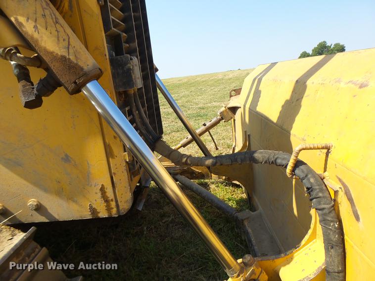 image for item DB1439 1997 John Deere 850C dozer