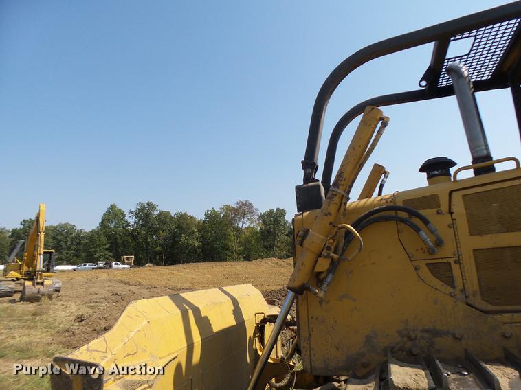 image for item DB1439 1997 John Deere 850C dozer