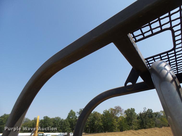 image for item DB1439 1997 John Deere 850C dozer