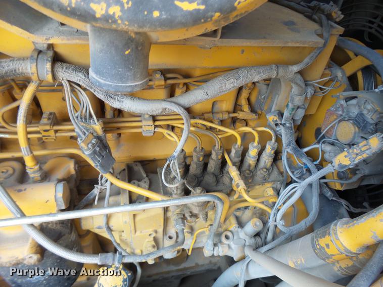 image for item DB1439 1997 John Deere 850C dozer