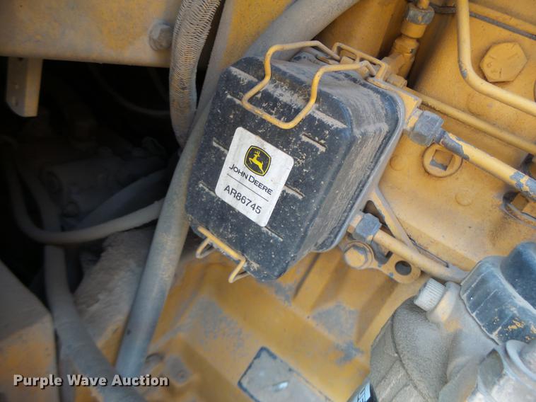 image for item DB1439 1997 John Deere 850C dozer