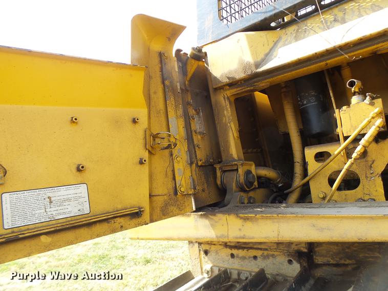 image for item DB1439 1997 John Deere 850C dozer