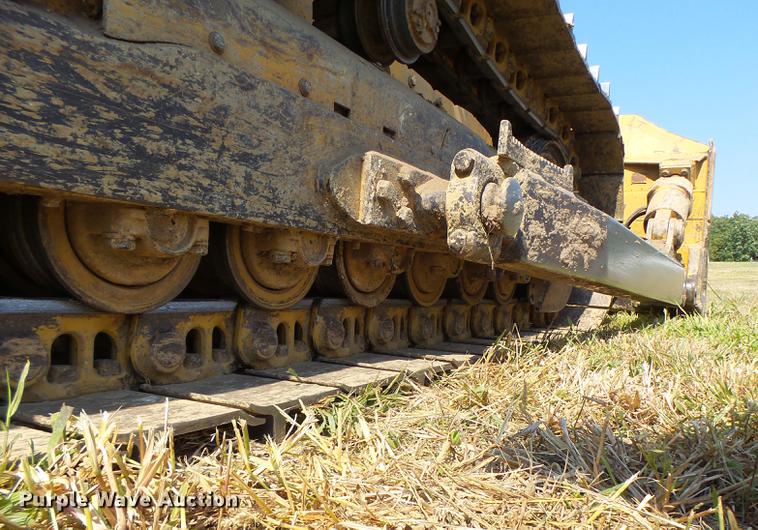 image for item DB1439 1997 John Deere 850C dozer