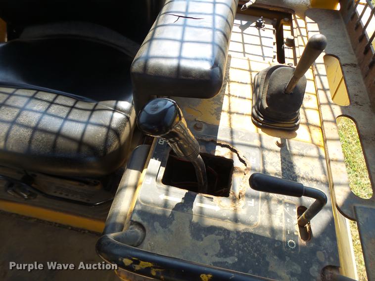 image for item DB1439 1997 John Deere 850C dozer