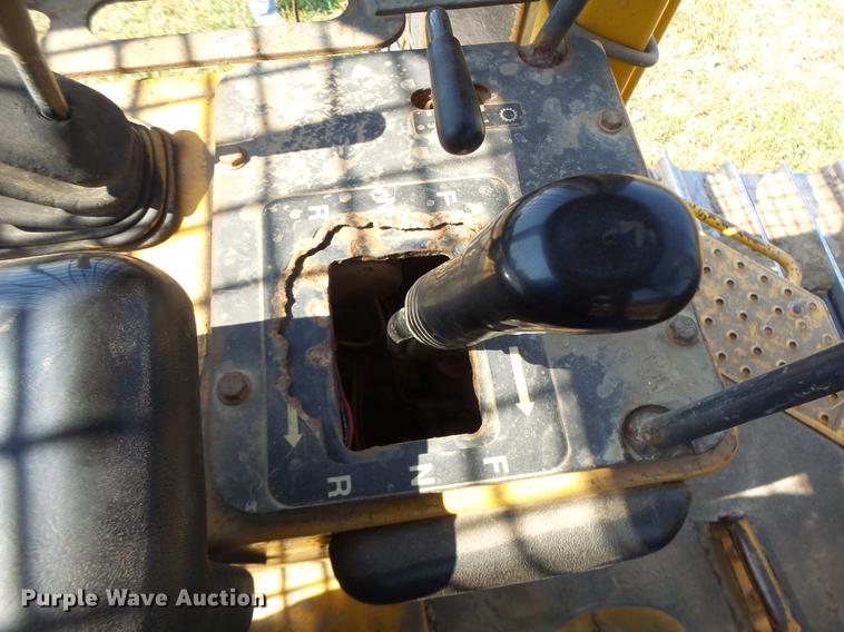 image for item DB1439 1997 John Deere 850C dozer