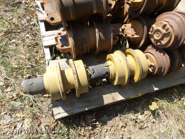 image for item DB1439 1997 John Deere 850C dozer