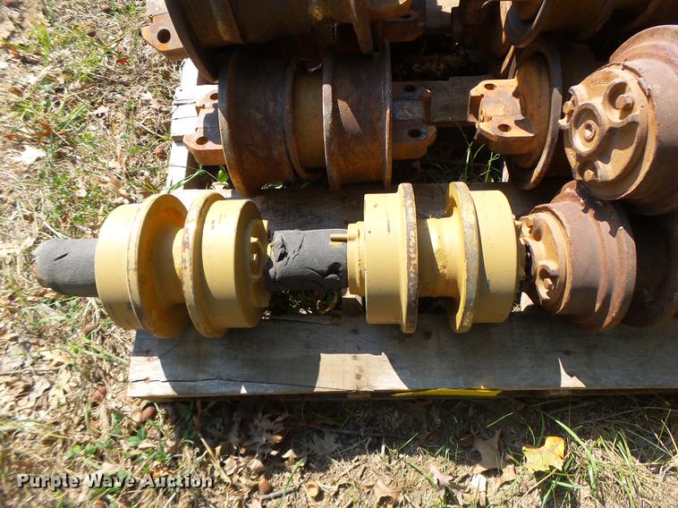 image for item DB1439 1997 John Deere 850C dozer