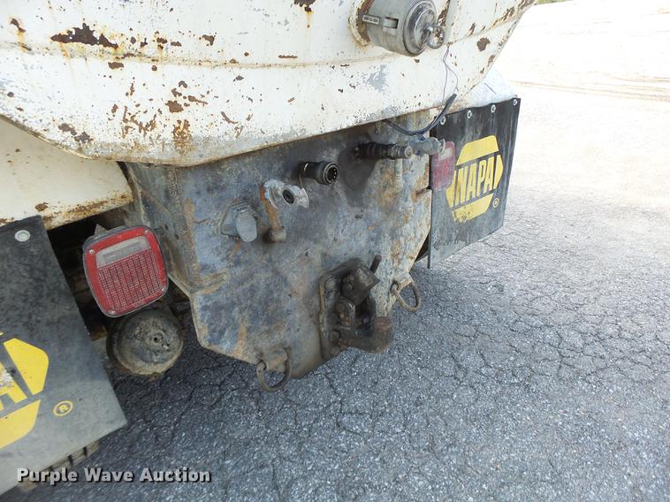 image for item DB1443 2000 Western Star 4964F tank truck