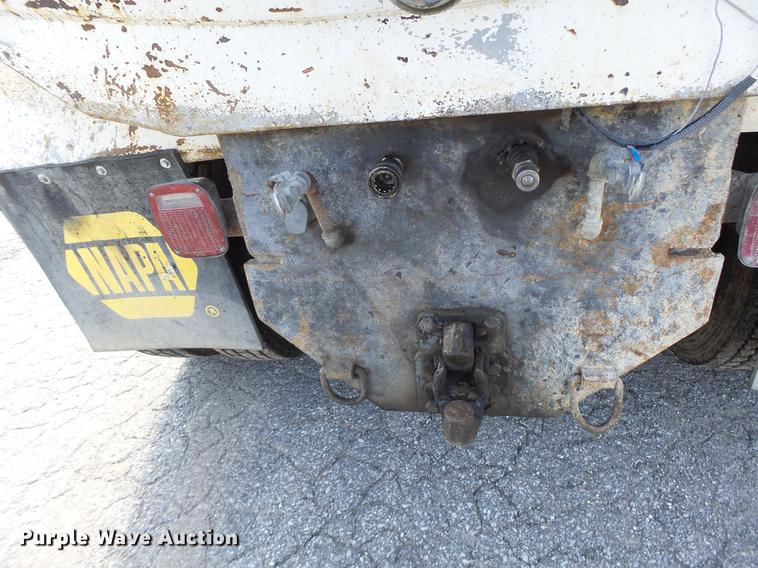 image for item DB1443 2000 Western Star 4964F tank truck