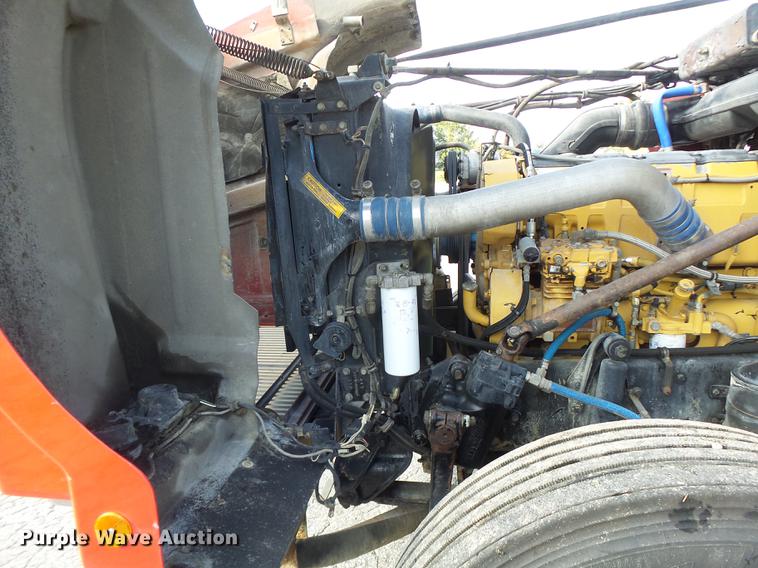 image for item DB1443 2000 Western Star 4964F tank truck