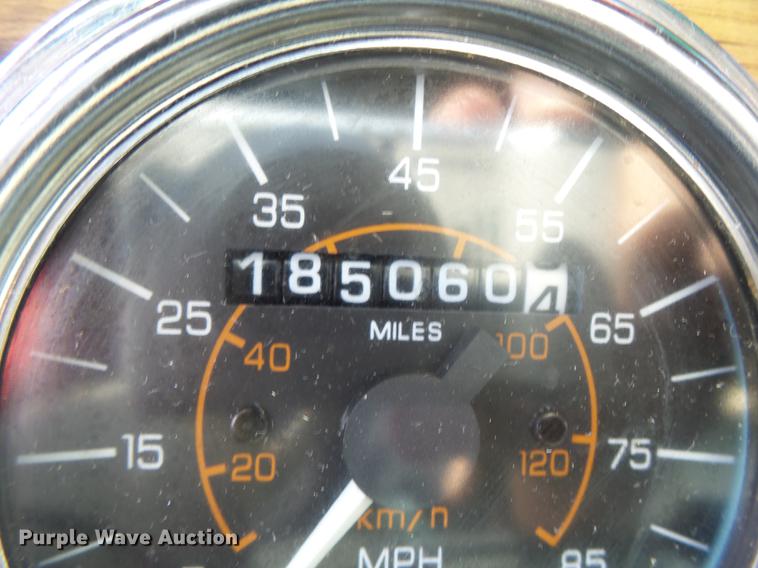 image for item DB1443 2000 Western Star 4964F tank truck