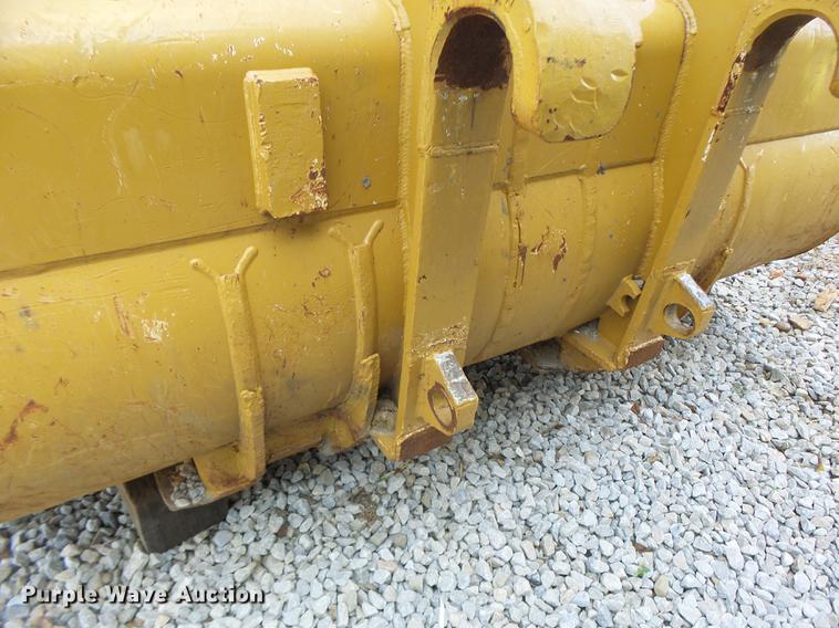 image for item DB1455 Caterpillar 963 loader bucket