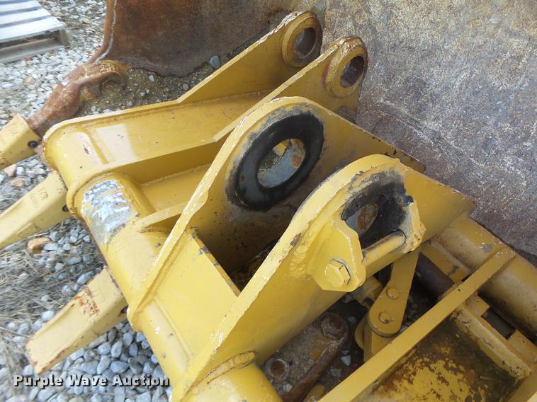 image for item DB1455 Caterpillar 963 loader bucket