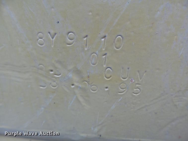 image for item DB1455 Caterpillar 963 loader bucket