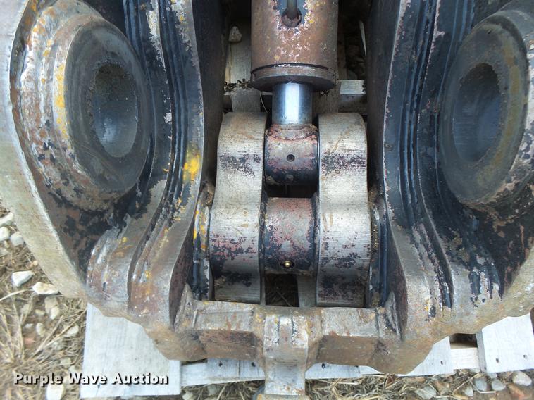 image for item DB1456 Excavator quick coupler bracket