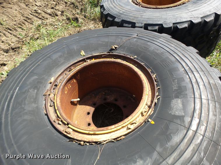 image for item DB1457 (6) 24R21 tires