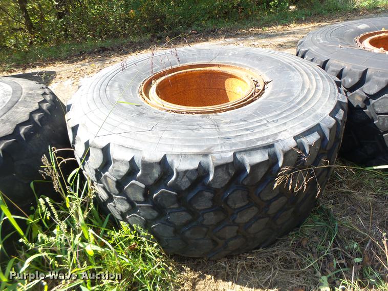 image for item DB1457 (6) 24R21 tires