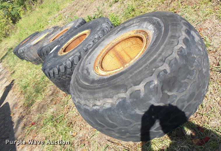 image for item DB1457 (6) 24R21 tires