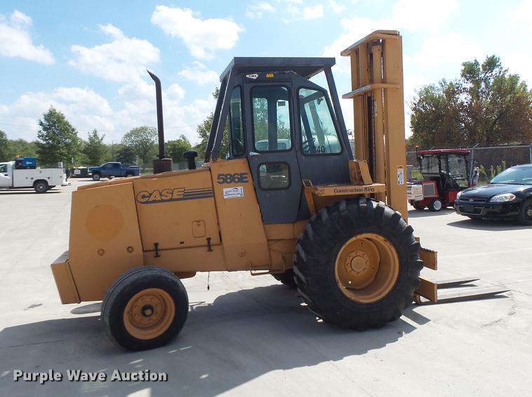 image for item DB1469 1998 Case 586E forklift
