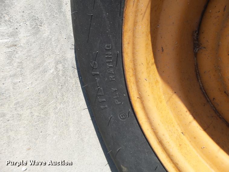 image for item DB1469 1998 Case 586E forklift