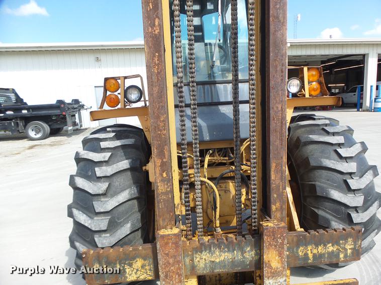 image for item DB1469 1998 Case 586E forklift