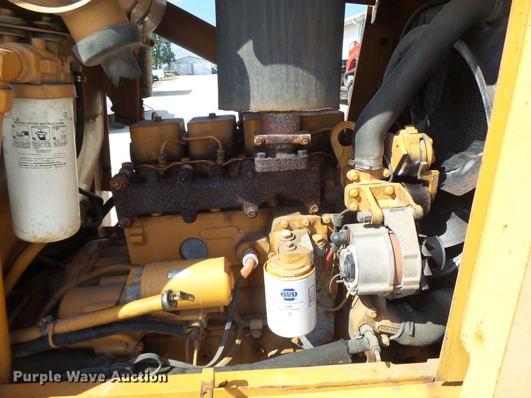 image for item DB1469 1998 Case 586E forklift