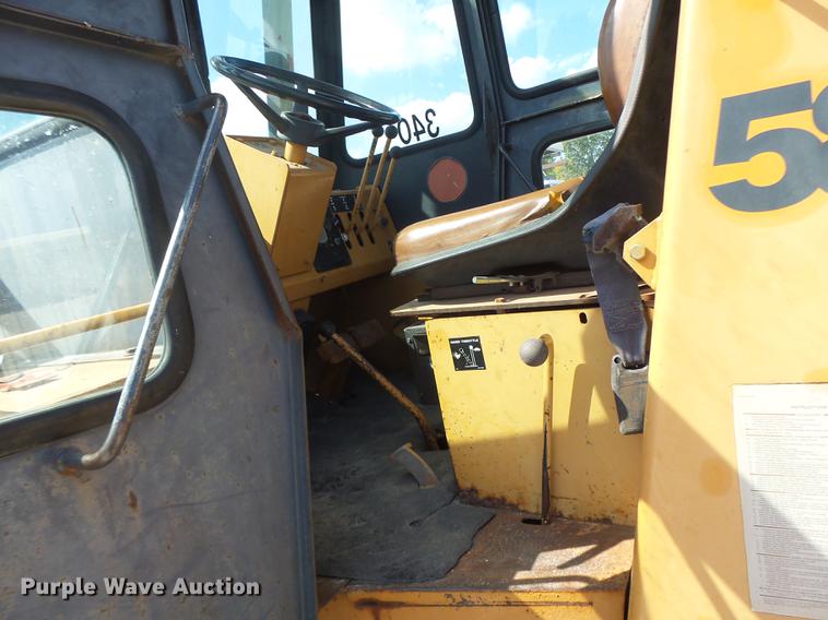 image for item DB1469 1998 Case 586E forklift